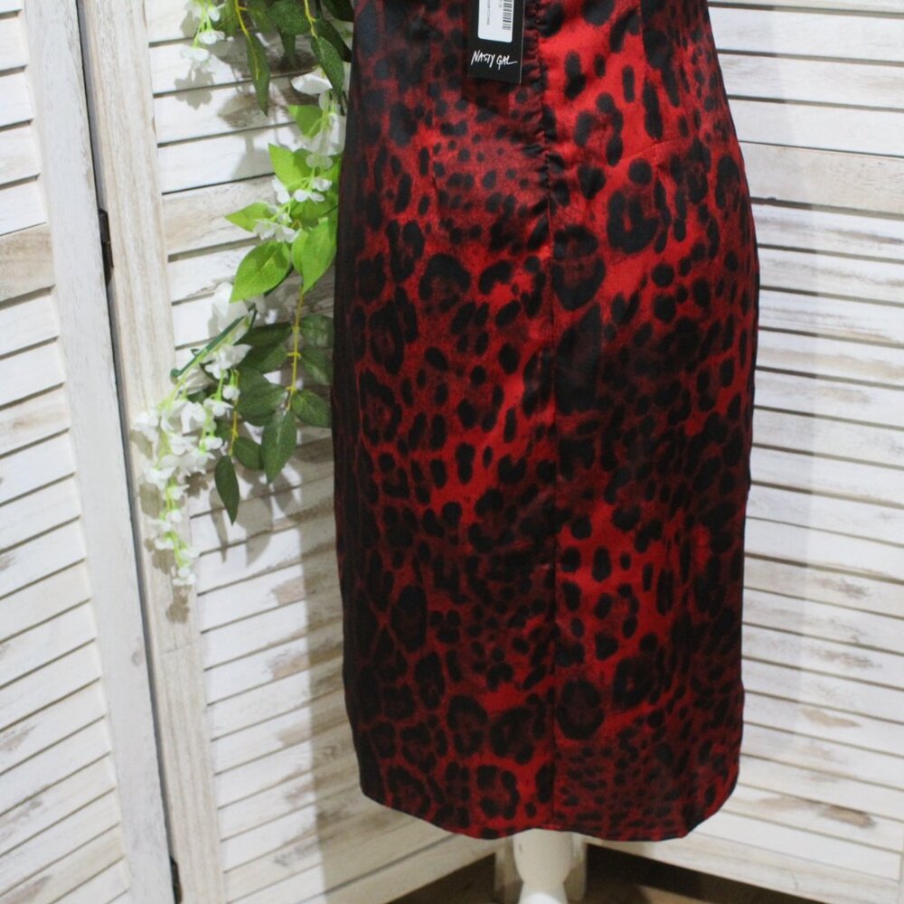 Pretty little thing red/black leopard print slip dress (944) - Picture 9 of 16